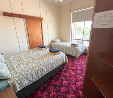 West Wyalong House | Stay @ Ray's