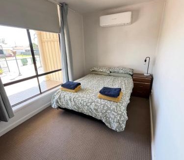 West Wyalong House | Stay @ Ray's
