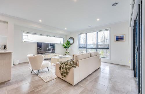 Mount Duneed House | StayAU Park-side Retreat 10min Geelong Quiet Area