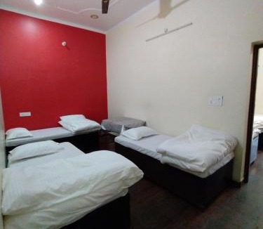 Bullawala Hostel | Stayble Homestay