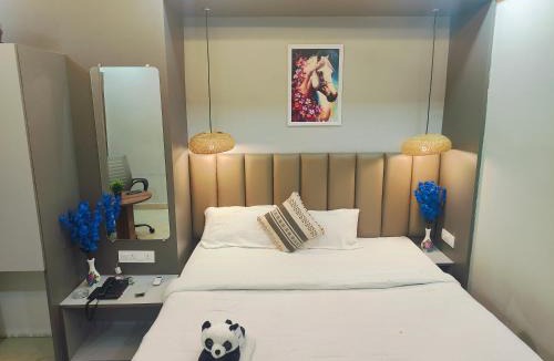 Ranchi House | StayVilla Royal Executive Rooms
