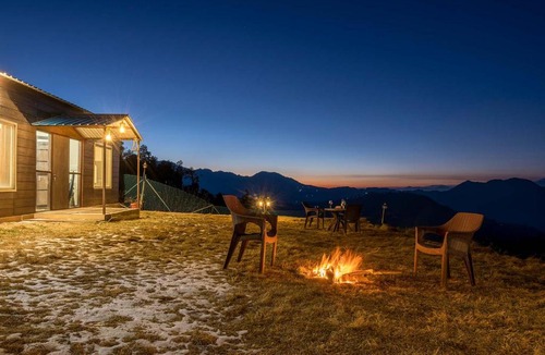 Tehri Range Villa | StayVista at Casa De Montana