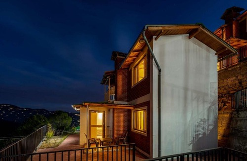 Kasiyalekh Villa | StayVista at Dream Cottage 1