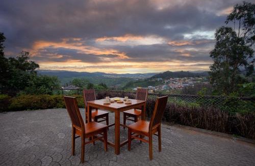 Ithalar Villa | StayVista at Little Heaven with Breakfast