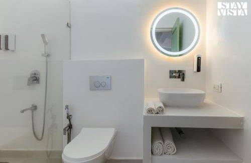 Mandrem Apartment | StayVista at Suite De Emerald