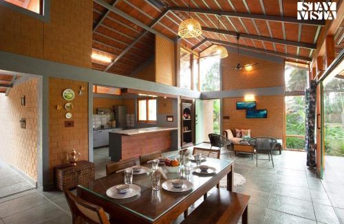 Denkanikota Villa | StayVista at Sunnyside Homestay with Bonfire & Lawn