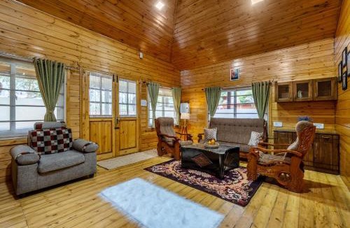Wellington Villa | StayVista at The Woodscapes with Lawn & Views