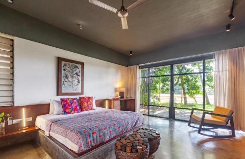 Kozhikode Villa | StayVista at Toya Toya River View