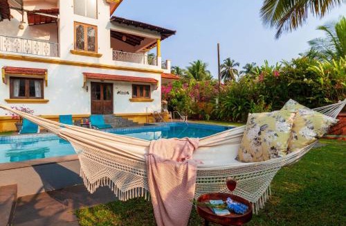 Parra Villa | StayVista at Waterlily with Free Breakfast & Pvt Pool