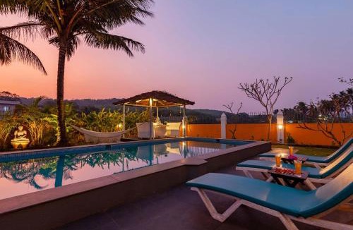 Parra Villa | StayVista at Waterlily with Free Breakfast & Pvt Pool