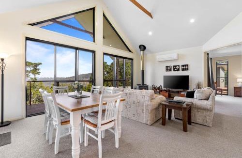 Ravensbourne Ski Chalet | Stella Luna - Luxury Chalet 1 Bedroom