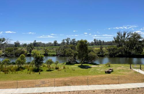 Stirling Estate Villa | Stirling Estate Chalets