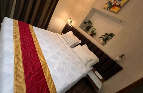 Madhupur Hotel | Stoneberry By Wedlock Greens