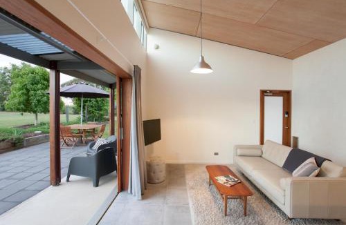 Hillvue Villa | Studio 367