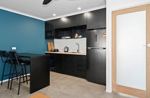 Svensson Heights Apartment | Studio Four
