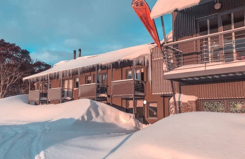 Perisher Valley Apartment | Studio Loft 9-1 - A well appointed self contained studio loft apartment