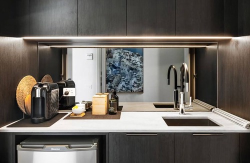 Mount Martha Apartment | Studio One | Single Level Luxe Retreat Opp Beach