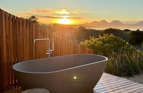 Dolphin Sands Apartment | Studio Tasmania - Secluded Luxury Sanctuary