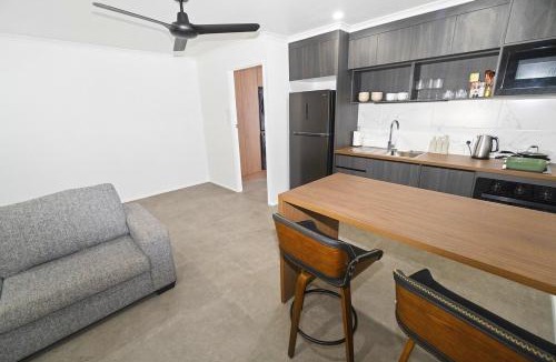 Svensson Heights Apartment | Studio Three