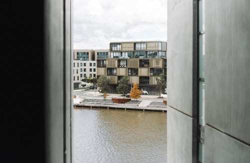 Kingston Apartment | Stunning 1-Bed Above Foreshore with Water Views