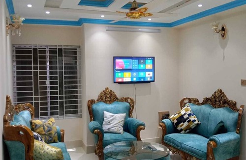 Dhaka Apartment | Stunning 1-Bed Apartment in Dhaka close to airport