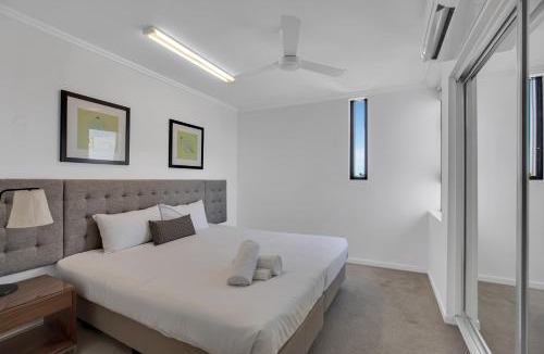 Mackay Apartment | Stunning 2 Bedroom Self Contained City Apartment