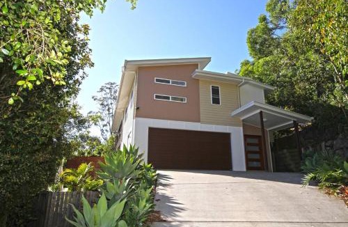 Coolum Beach House | Stunning Home With Spectacular Views