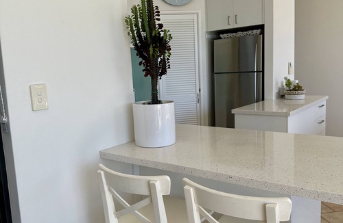 Dunsborough House | Stunning Oceanfront villa with panoramic views,only 5 minute walk to Dunsborough
