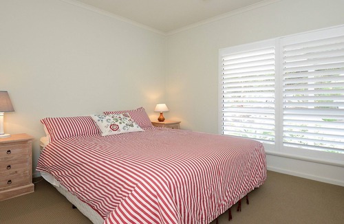 Hayborough House | Stunning Seagull Cottage. Close to Beach and Port Elliot.