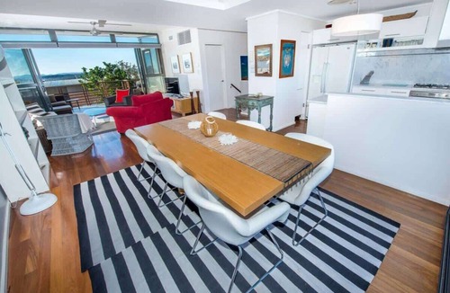 Boat Harbour Apartment | Stunning views sunrise to sunset - walk to Beach