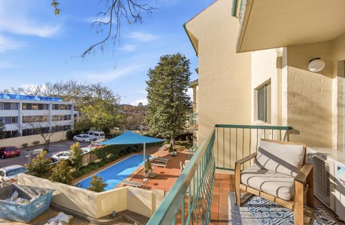 Kingston Apartment | Stylish 2-Bed Apartment in Kingston