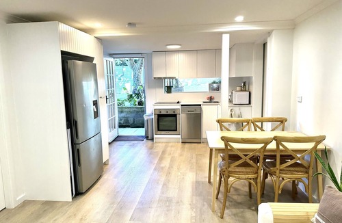 Dee Why Apartment | Stylish and central 2 Bedroom Granny Flat walk to beach and cafes