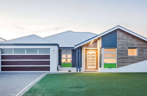 Geographe House | Stylish Marina-Front Getaway – Port Geographe