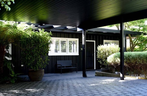 Red Hill South House | Stylish & Serene Escape @la.boheme.maison