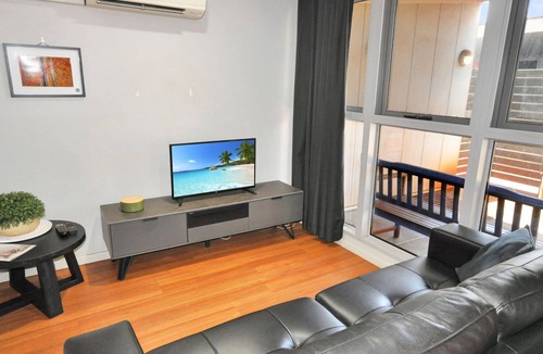 Port Hedland Ski Chalet | Stylish Studio 1x1 Walk to CBD