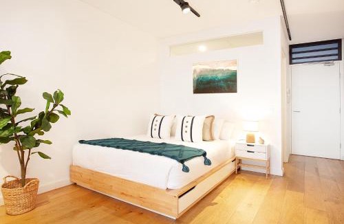 Ultimo Apartment | Stylish Studio with Balcony near Darling Square