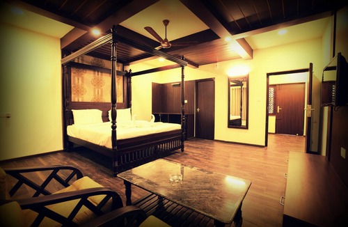 Yercaud Hotel | Summer House