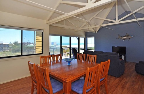 Middleton House | Summer Salt Middleton - Waterview