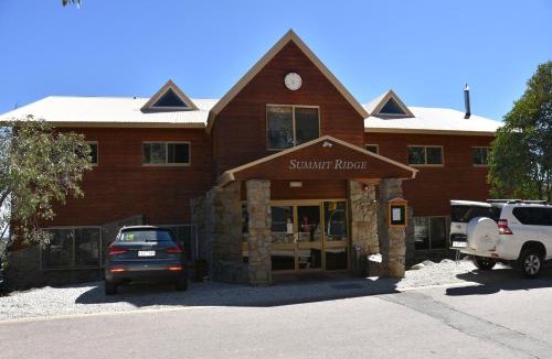 Falls Creek Cabin | Summit Ridge Alpine Lodge