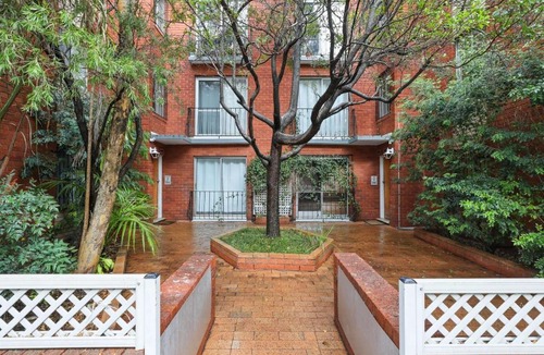 Newtown Apartment | Sun-Drenched 1 Bed Studio Apartment In Newtown
