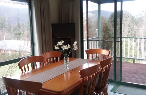 Bright House | Sun Peaks in Bright, home with a view