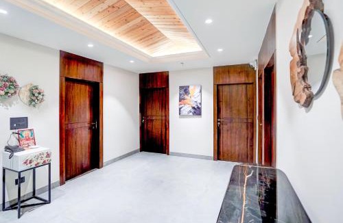 Theog House | Sunday Premium 5 BHK Villa Mihika, Shimla