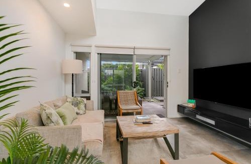 Kingscliff House | Sunfish Special - Beachside Townhouse by uHoliday