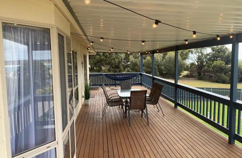 Emu Bay House | Sunny Brae