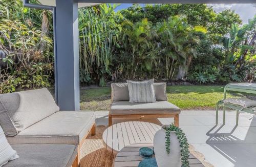 Casuarina House | Sunrays Sanctuary 350m to Beach & Pet-Friendly