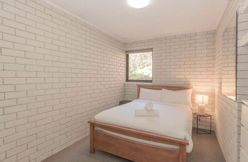 Jindabyne Apartment | Sunrise 19