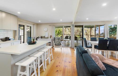 Macs Cove House | Sunset Cove