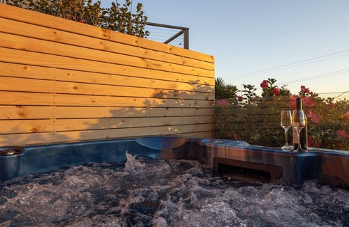 Coronet Bay House | Sunset Dreams Across the Sea