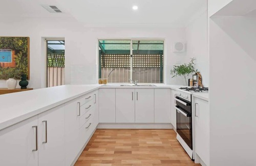 O'sullivan Beach House | Sunset Ocean View Retreat 4BM House
