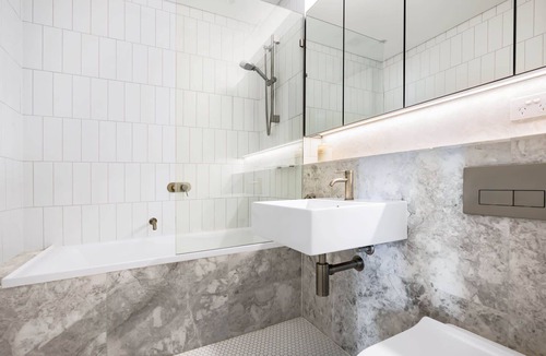 Bondi Junction Apartment | Sunset Spectacular in Bondi Junction
